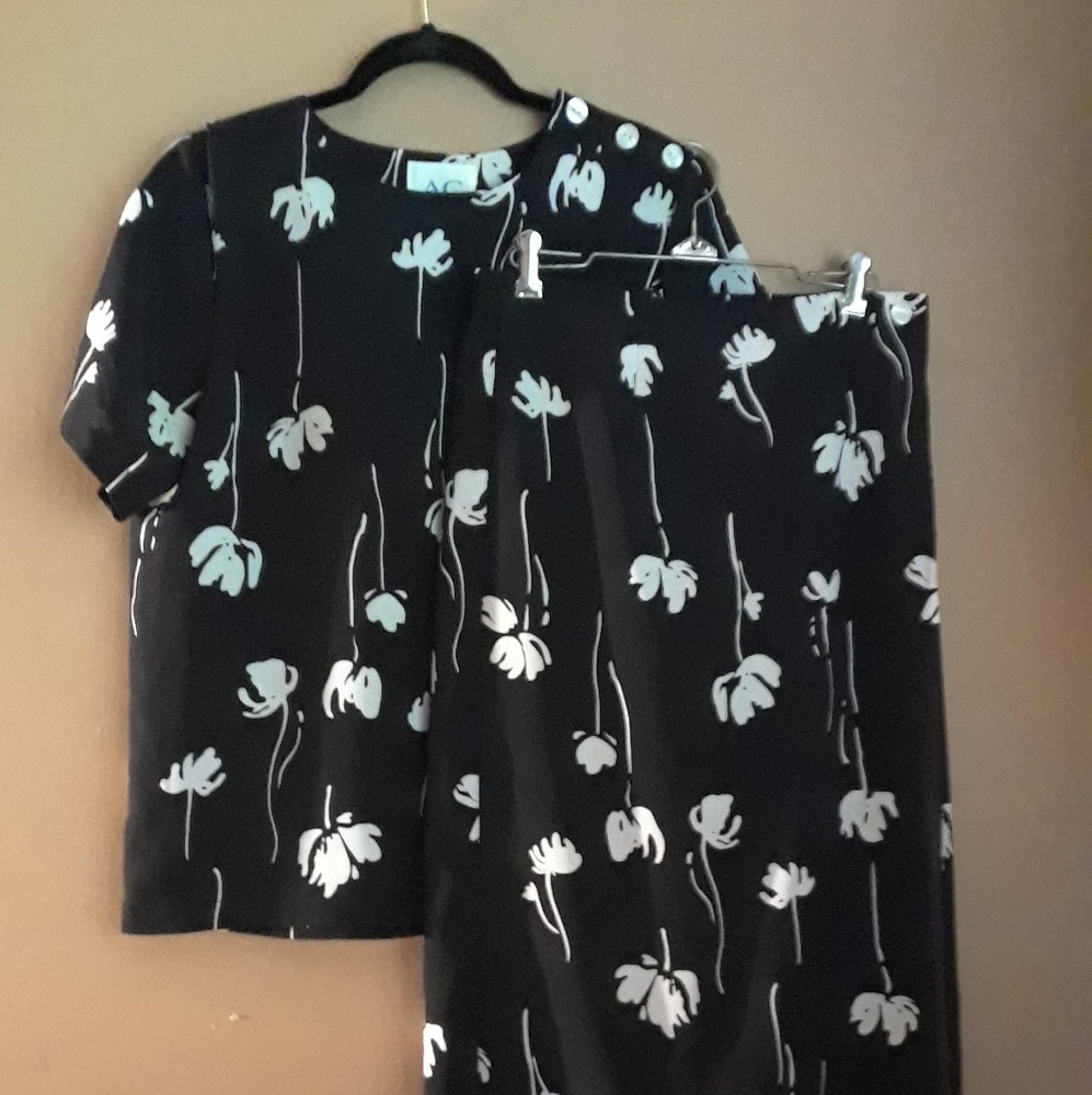 Skirt Set - Skirt - Top - Matching - Black/White